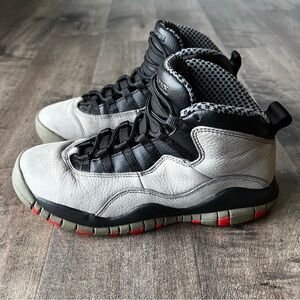 Nike Boys Air Jordan 10 Retro Gray Basketball Shoes Sneakers Size 5.5Y